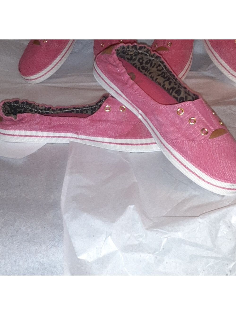 Guess Pink Womens Shoes Casual Sneakers New! 7 1/2 - Picture 3 of 13